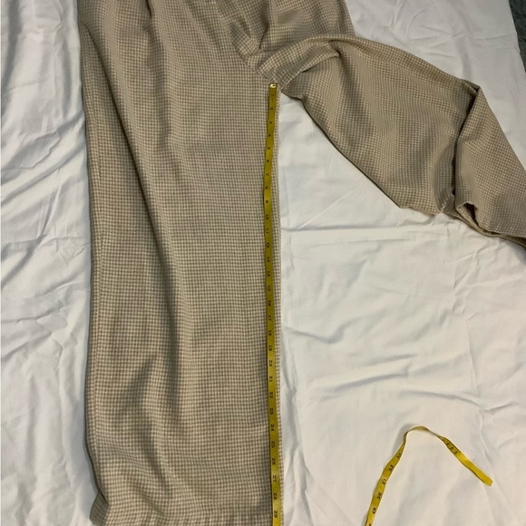 Checkered Wide-Leg Pants - Picture 12 of 13